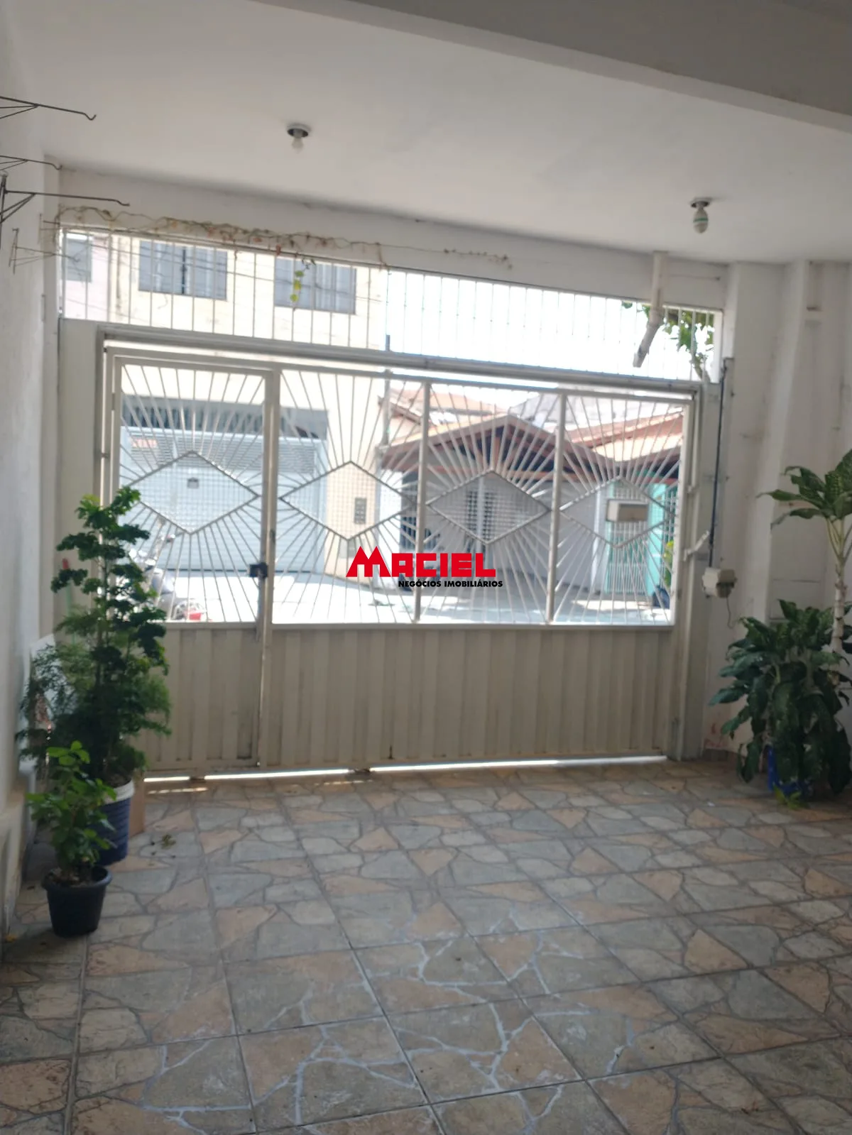 Alugar Casa / Sobrado em S&atilde;o Jos&eacute; dos Campos R$ 2.200,00 - Foto 3