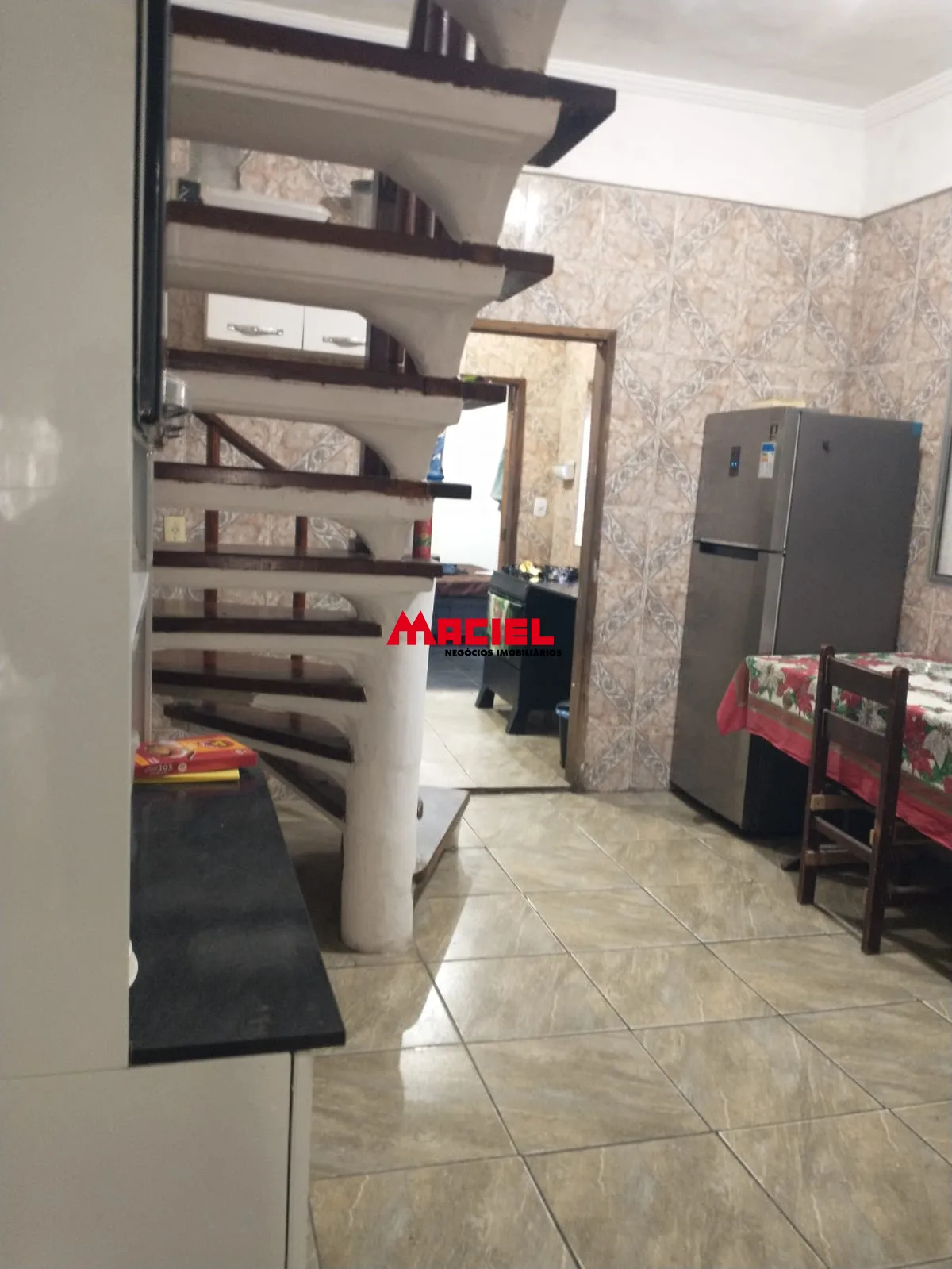 Alugar Casa / Sobrado em S&atilde;o Jos&eacute; dos Campos R$ 2.200,00 - Foto 12