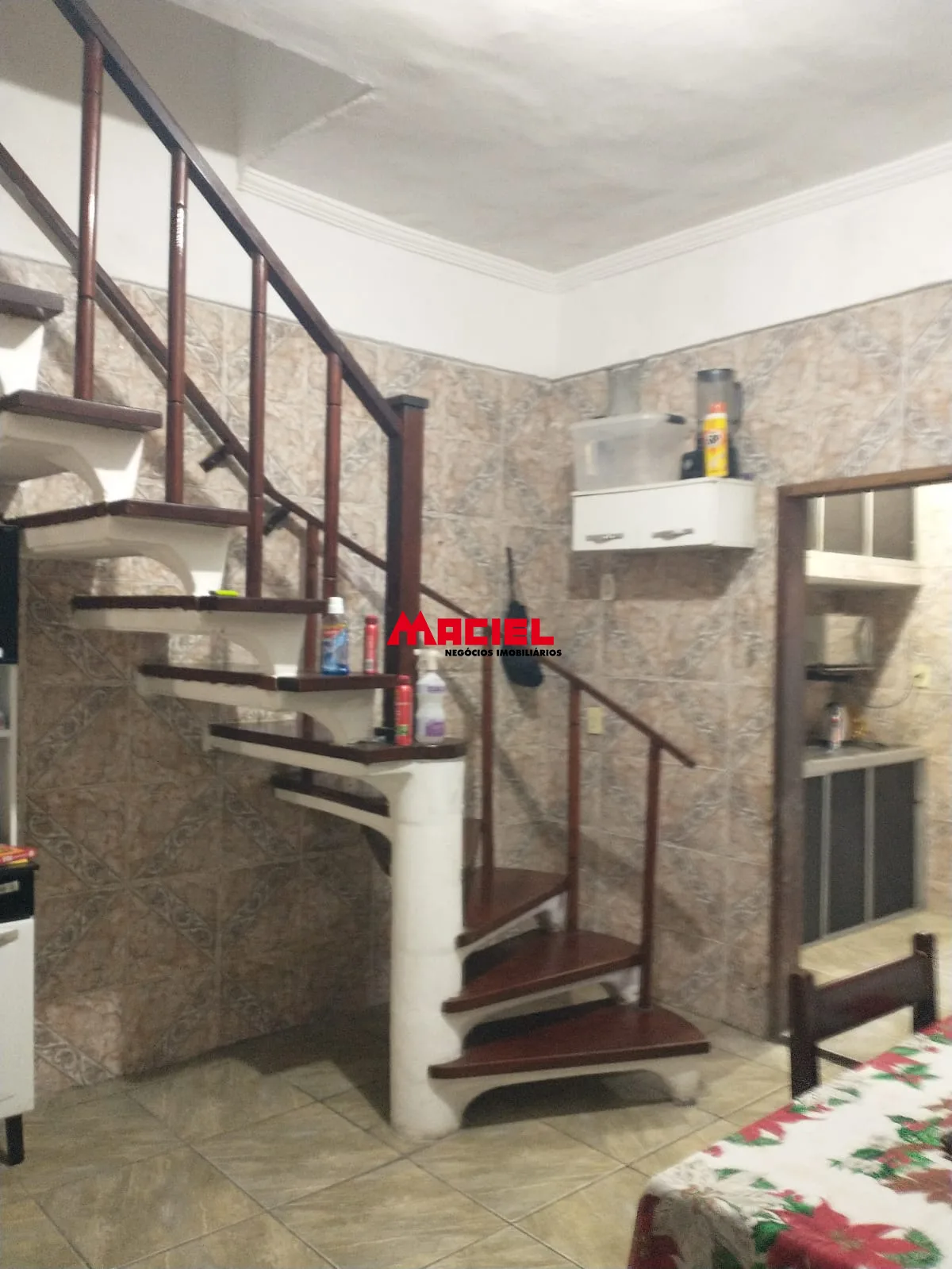 Alugar Casa / Sobrado em S&atilde;o Jos&eacute; dos Campos R$ 2.200,00 - Foto 14