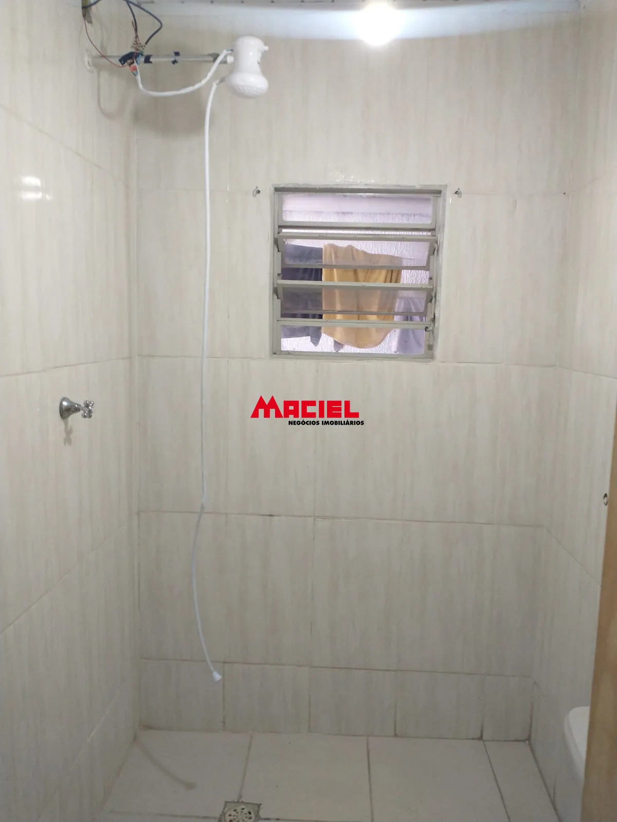 Alugar Casa / Sobrado em S&atilde;o Jos&eacute; dos Campos R$ 2.200,00 - Foto 24