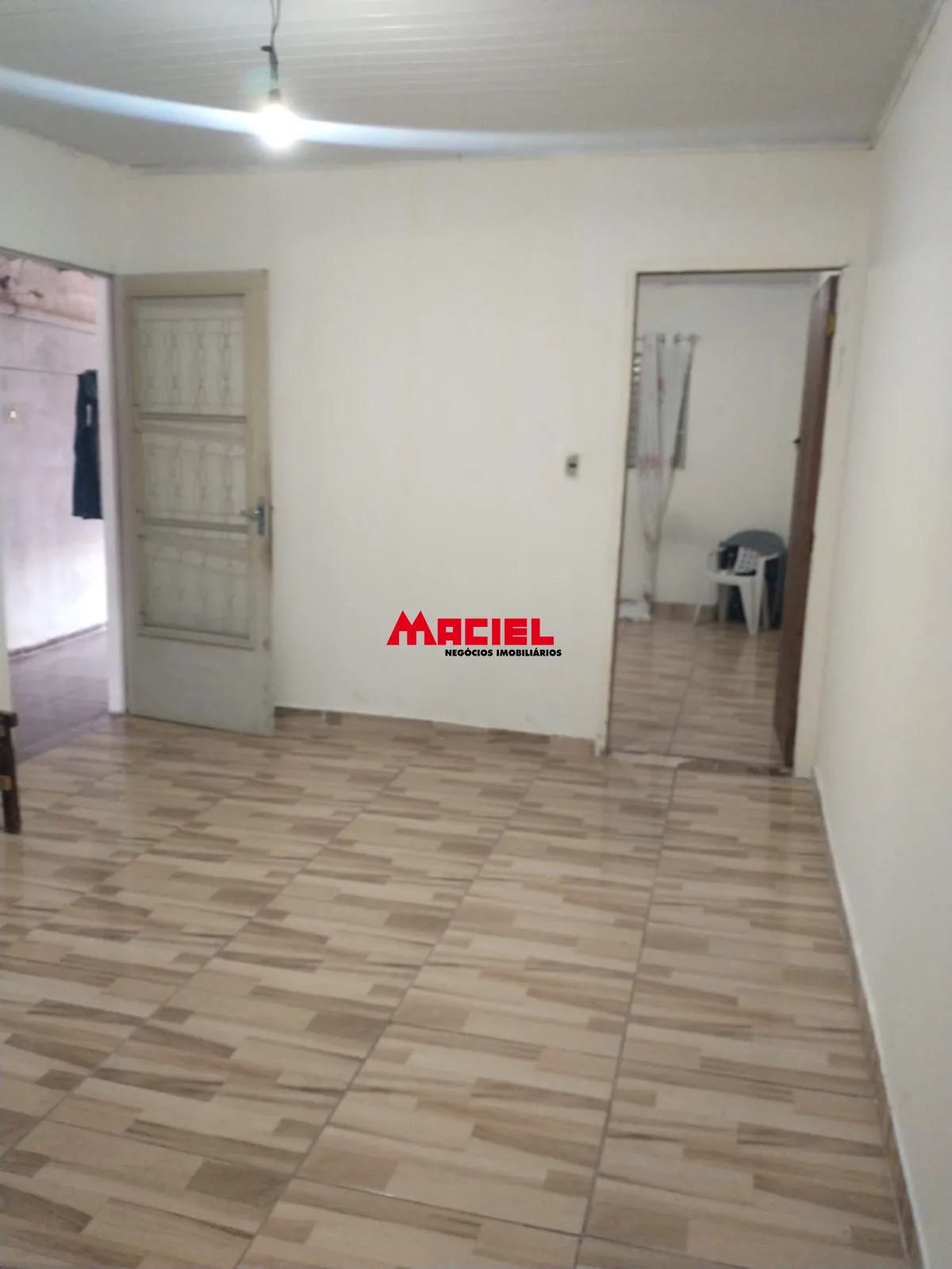 Alugar Casa / Sobrado em S&atilde;o Jos&eacute; dos Campos R$ 2.200,00 - Foto 25