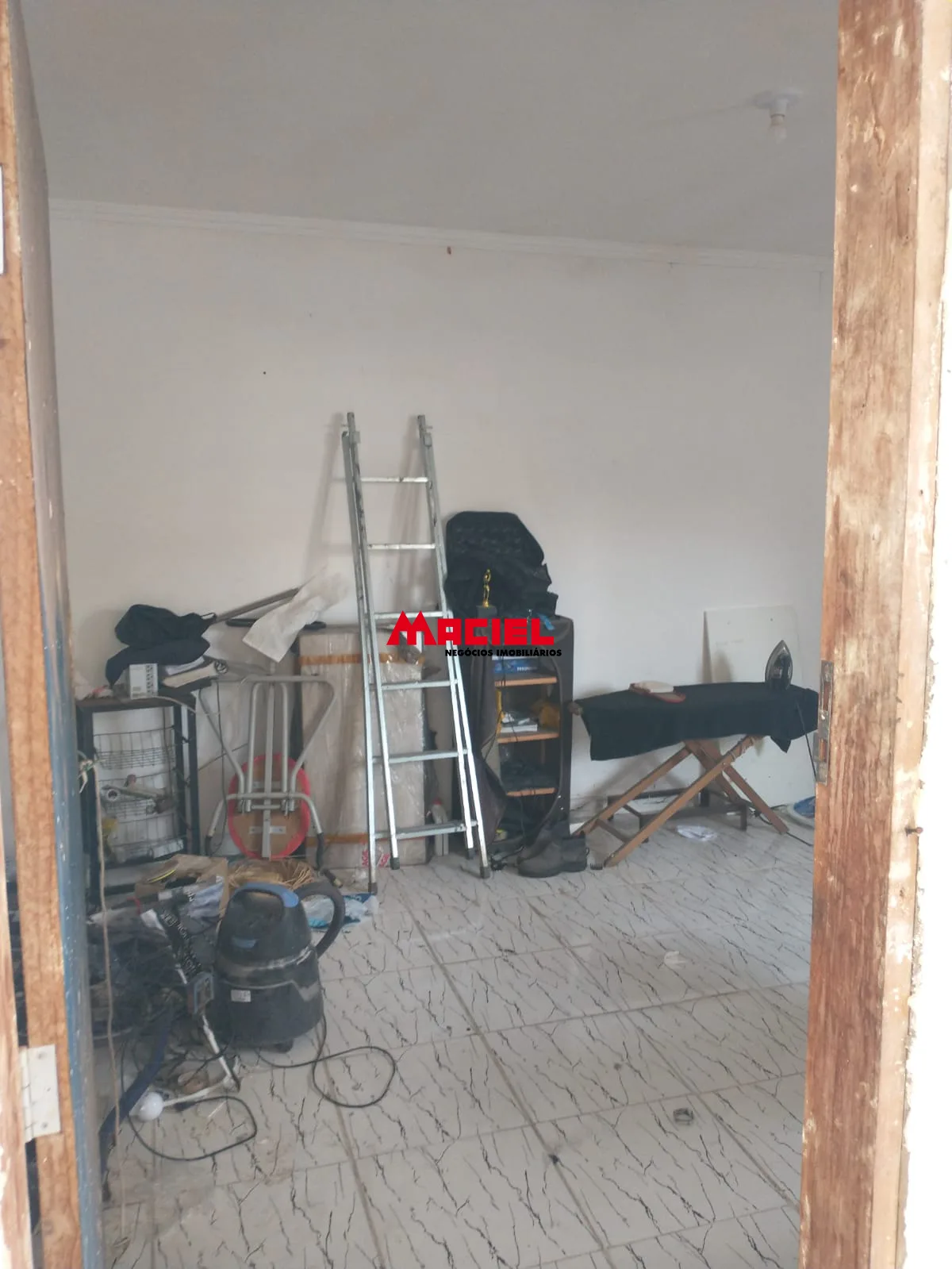 Alugar Casa / Sobrado em S&atilde;o Jos&eacute; dos Campos R$ 2.200,00 - Foto 42