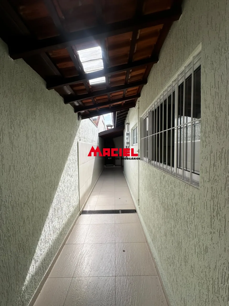 Comprar Casa / Padr&atilde;o em S&atilde;o Jos&eacute; dos Campos R$ 580.000,00 - Foto 4