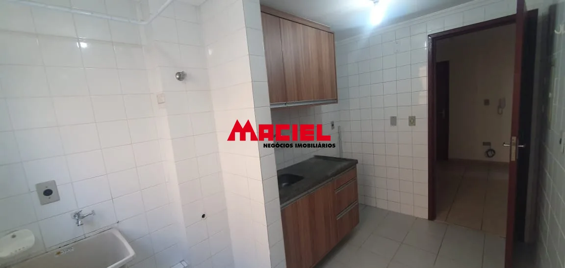 Alugar Apartamento / Padr&atilde;o em S&atilde;o Jos&eacute; dos Campos R$ 2.200,00 - Foto 4