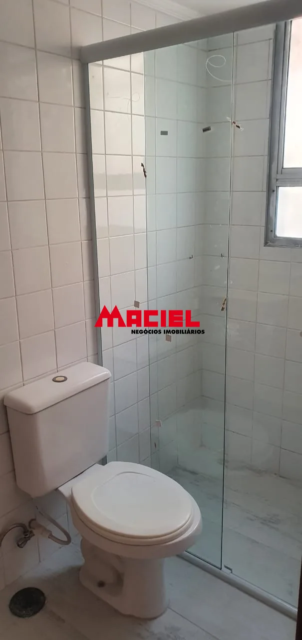Alugar Apartamento / Padr&atilde;o em S&atilde;o Jos&eacute; dos Campos R$ 2.200,00 - Foto 5