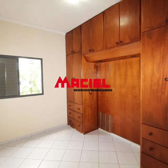 Alugar Apartamento / Padr&atilde;o em S&atilde;o Jos&eacute; dos Campos R$ 1.800,00 - Foto 2