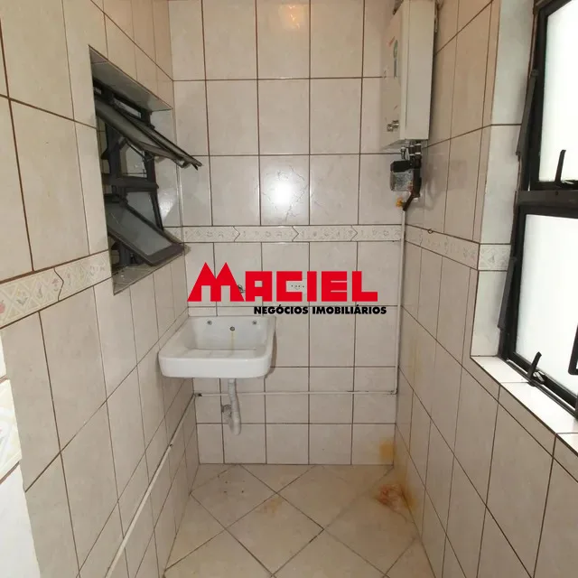 Alugar Apartamento / Padr&atilde;o em S&atilde;o Jos&eacute; dos Campos R$ 1.800,00 - Foto 8