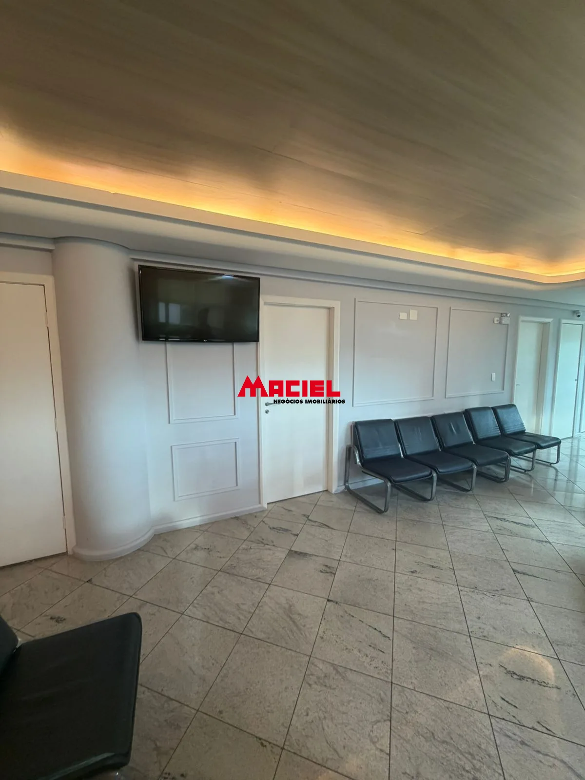 Alugar Comercial / Sala em Edif&iacute;cioCondom&iacute;nio em S&atilde;o Jos&eacute; dos Campos R$ 2.550,00 - Foto 1