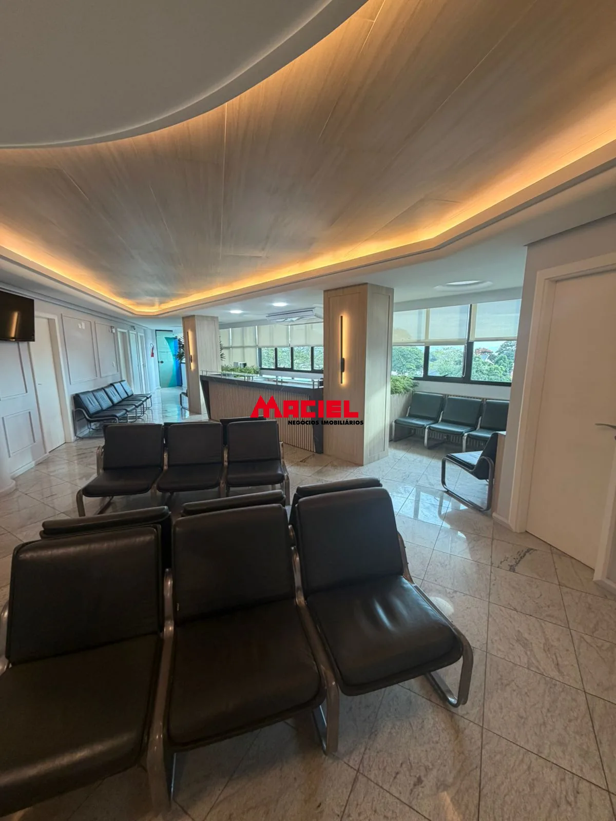 Alugar Comercial / Sala em Edif&iacute;cioCondom&iacute;nio em S&atilde;o Jos&eacute; dos Campos R$ 2.550,00 - Foto 2