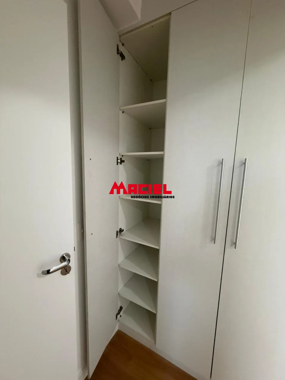 Comprar Apartamento / Padr&atilde;o em S&atilde;o Jos&eacute; dos Campos R$ 470.000,00 - Foto 2