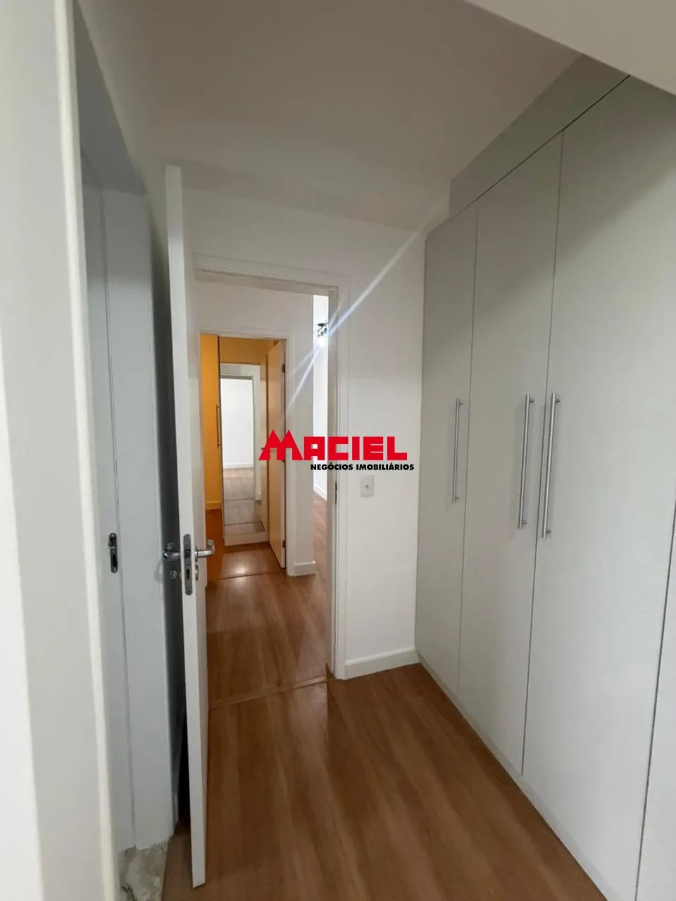 Comprar Apartamento / Padr&atilde;o em S&atilde;o Jos&eacute; dos Campos R$ 470.000,00 - Foto 4