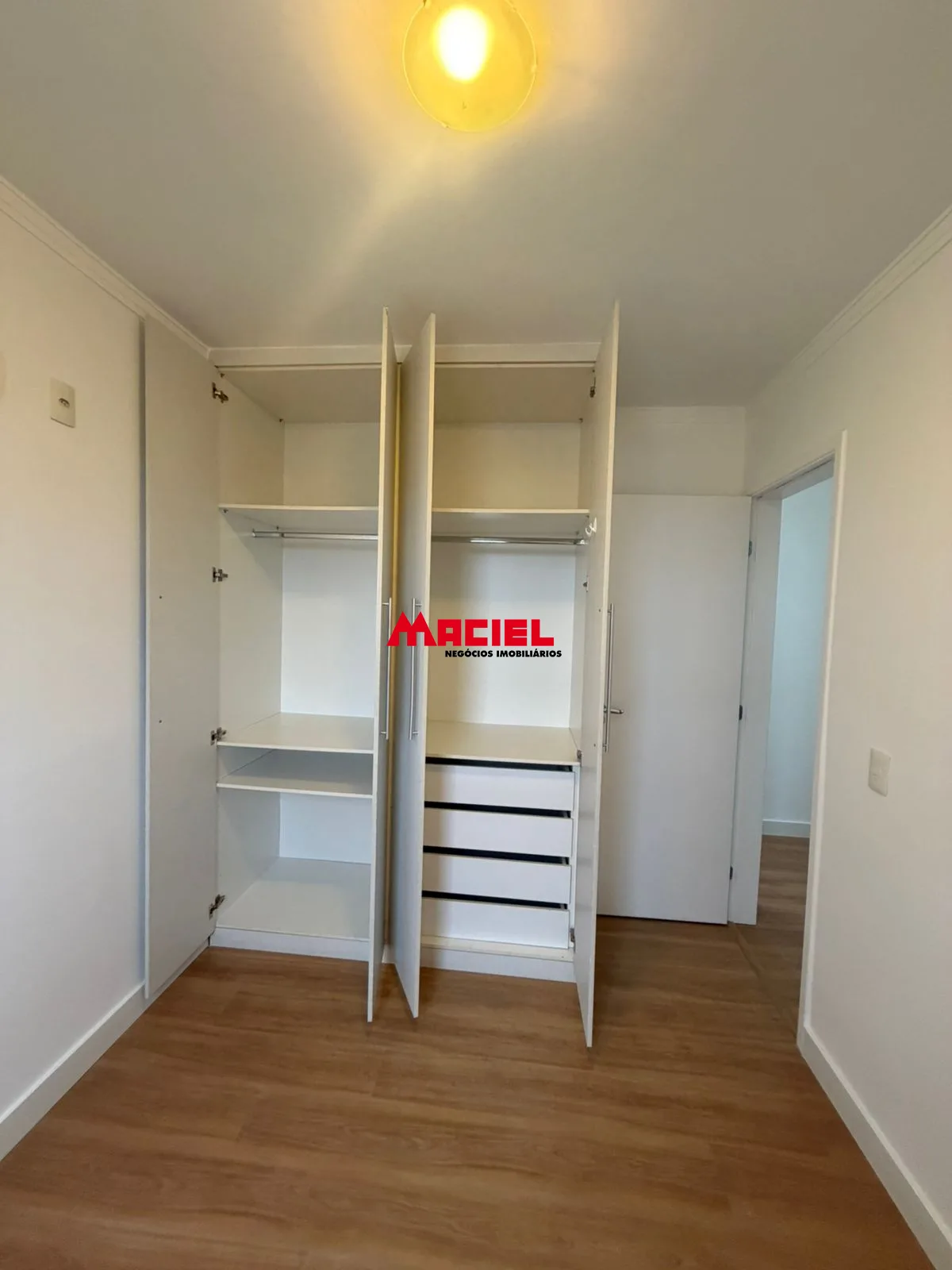 Comprar Apartamento / Padr&atilde;o em S&atilde;o Jos&eacute; dos Campos R$ 470.000,00 - Foto 6