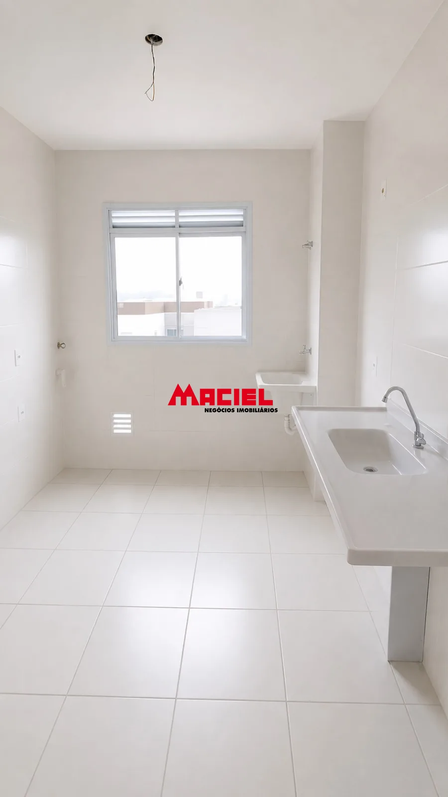 Alugar Apartamento / Padr&atilde;o em S&atilde;o Jos&eacute; dos Campos R$ 765,00 - Foto 4