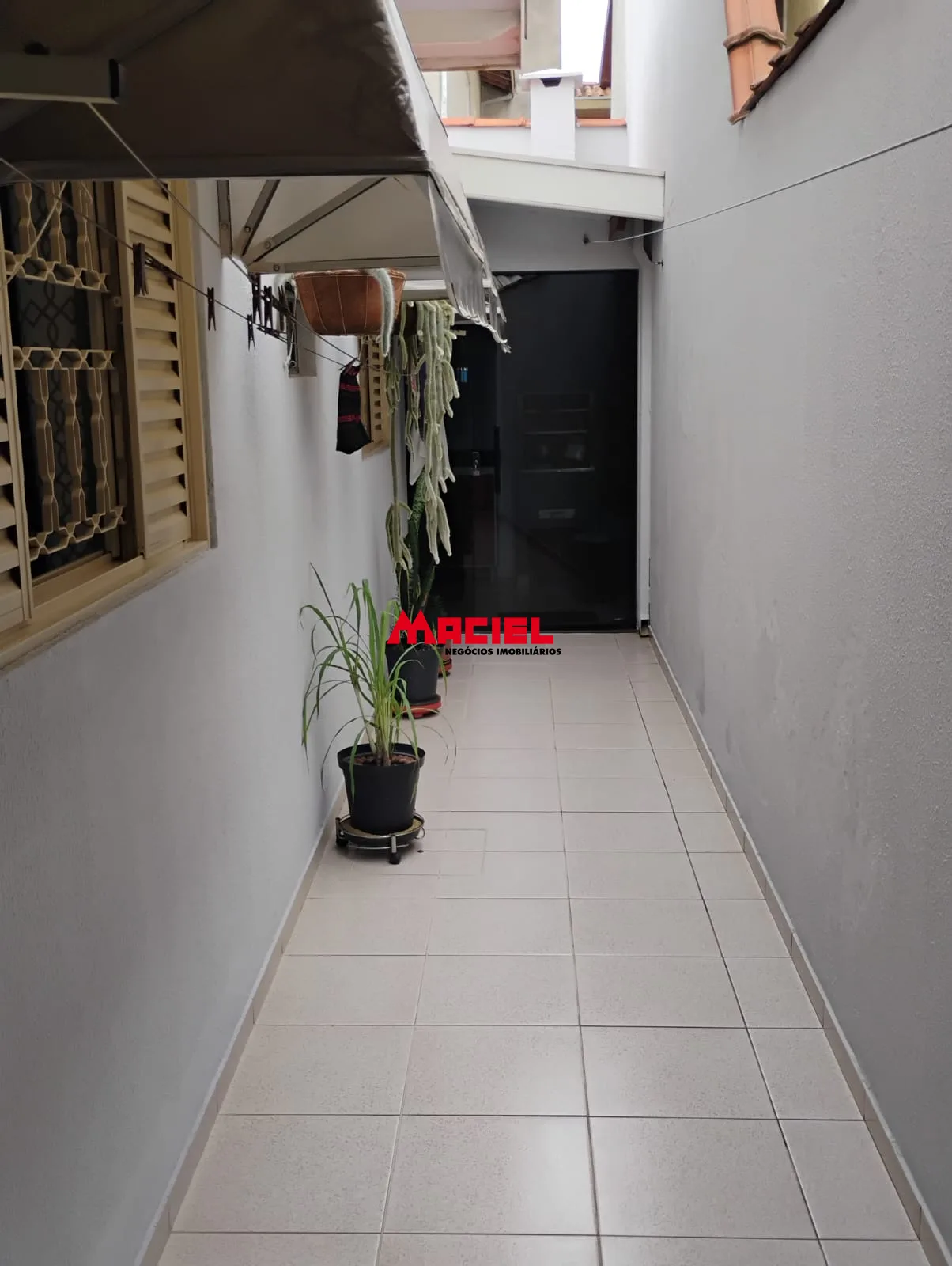 Comprar Casa / Padr&atilde;o em S&atilde;o Jos&eacute; dos Campos R$ 465.000,00 - Foto 4