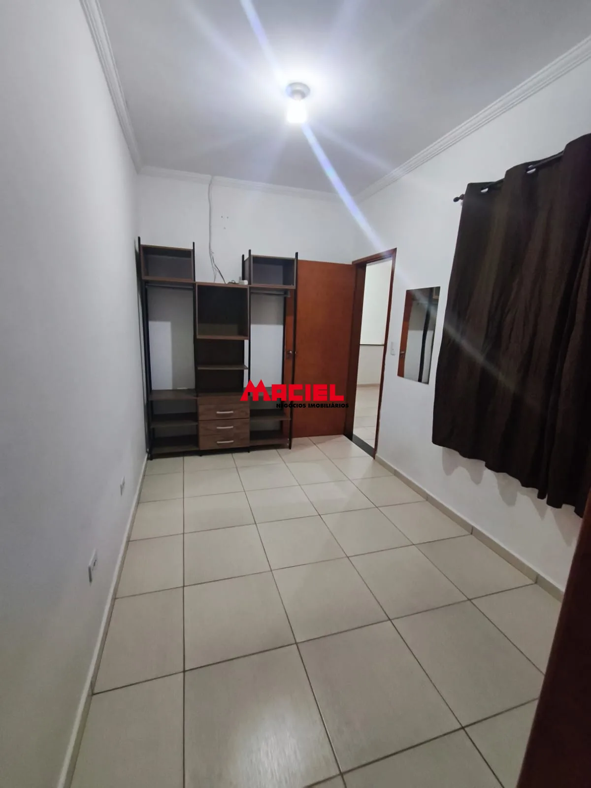Comprar Casa / Padr&atilde;o em S&atilde;o Jos&eacute; dos Campos R$ 350.000,00 - Foto 3