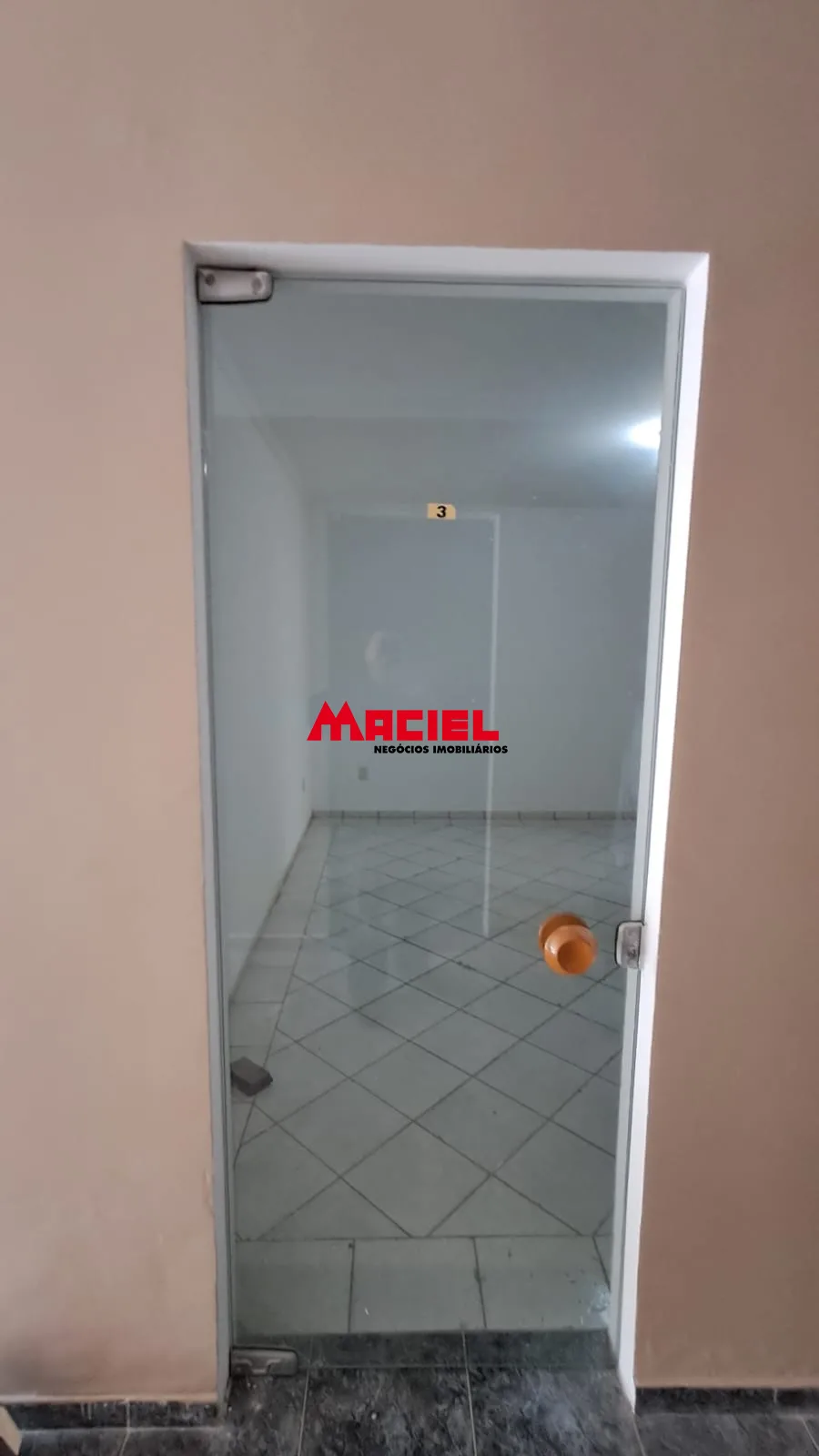 Alugar Comercial / Sala em S&atilde;o Jos&eacute; dos Campos R$ 1.200,00 - Foto 3