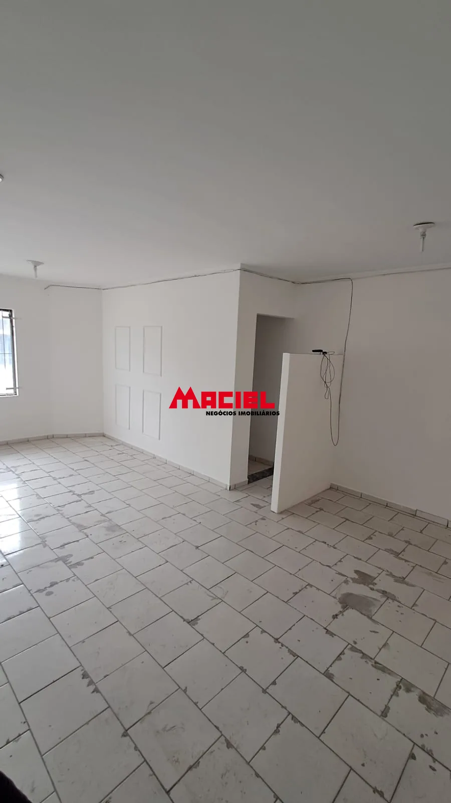 Alugar Comercial / Sala em S&atilde;o Jos&eacute; dos Campos R$ 1.000,00 - Foto 5