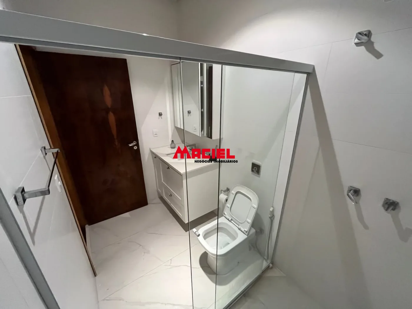 Comprar Casa / Condom&iacute;nio em S&atilde;o Jos&eacute; dos Campos R$ 1.990.000,00 - Foto 10