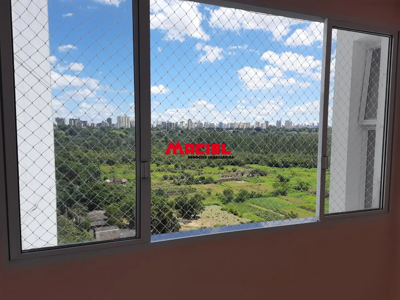 Alugar Apartamento / Padr&atilde;o em S&atilde;o Jos&eacute; dos Campos R$ 1.800,00 - Foto 8