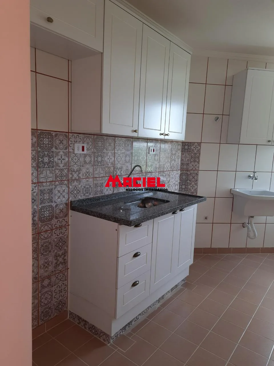 Alugar Apartamento / Padr&atilde;o em S&atilde;o Jos&eacute; dos Campos R$ 1.800,00 - Foto 1