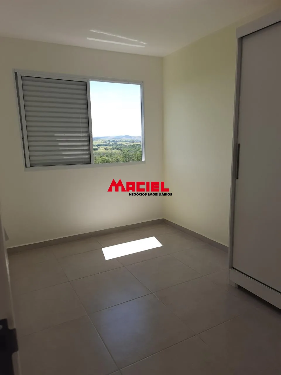 Alugar Apartamento / Padr&atilde;o em S&atilde;o Jos&eacute; dos Campos R$ 1.800,00 - Foto 7
