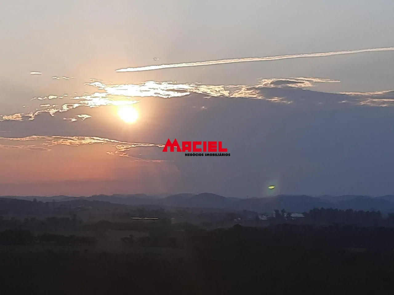 Alugar Apartamento / Padr&atilde;o em S&atilde;o Jos&eacute; dos Campos R$ 1.800,00 - Foto 19