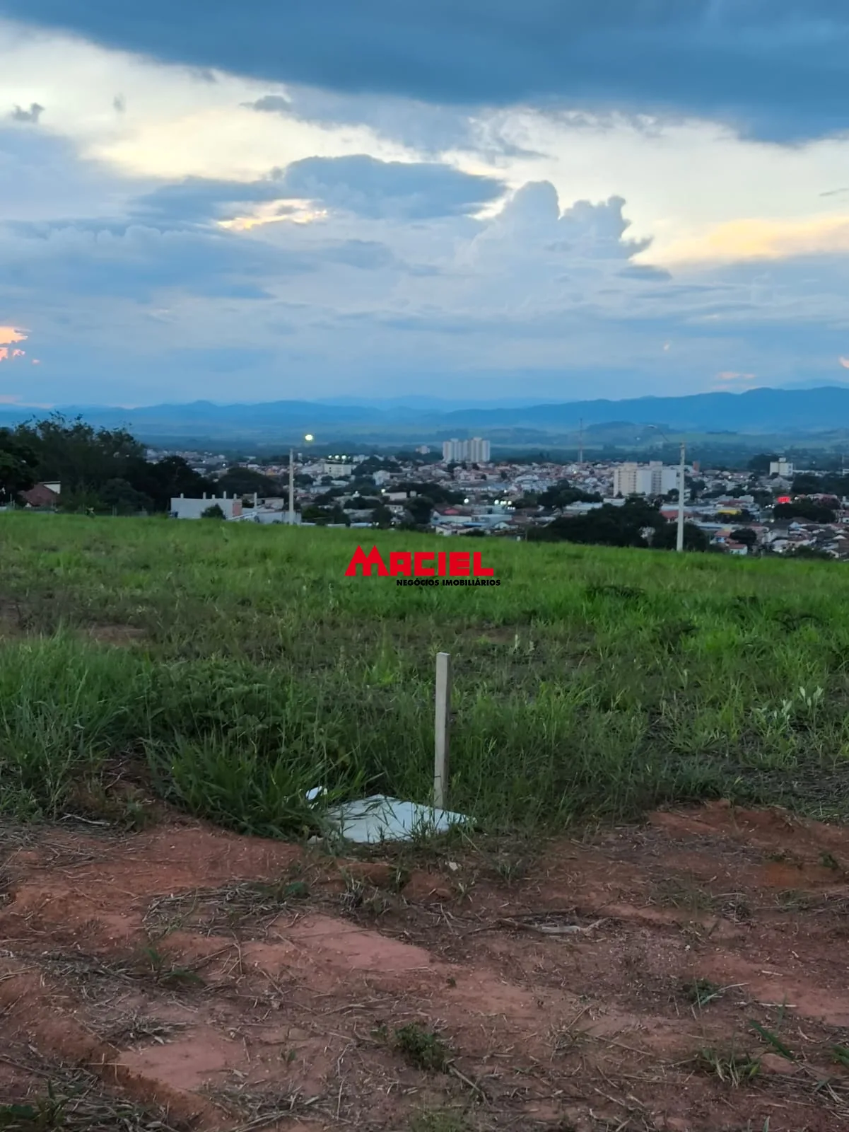 Comprar Terreno / Condom&iacute;nio em Ca&ccedil;apava R$ 360.000,00 - Foto 2