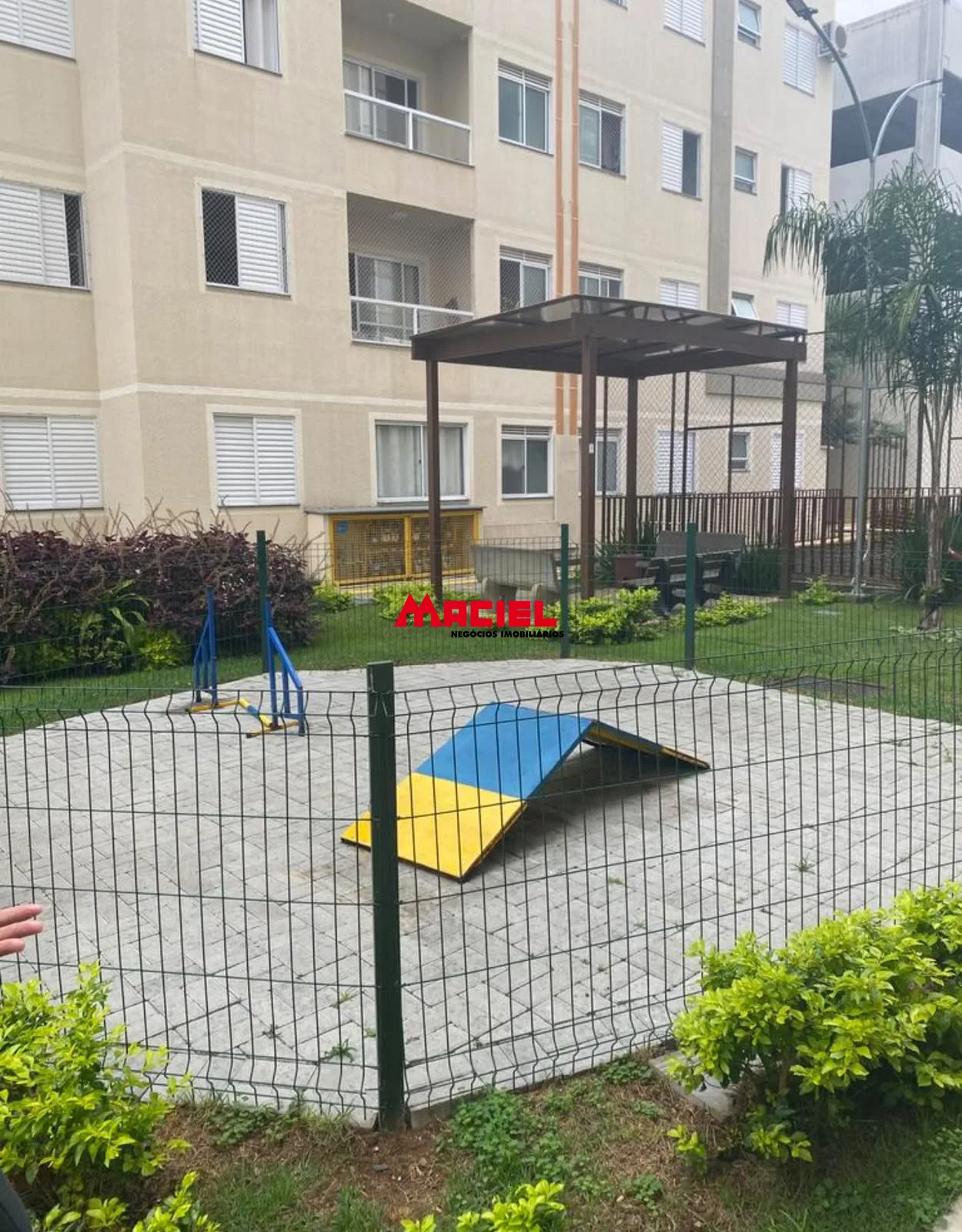 Comprar Apartamento / Padr&atilde;o em S&atilde;o Jos&eacute; dos Campos R$ 380.000,00 - Foto 9