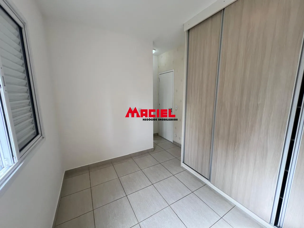 Alugar Apartamento / Padr&atilde;o em S&atilde;o Jos&eacute; dos Campos R$ 4.000,00 - Foto 3