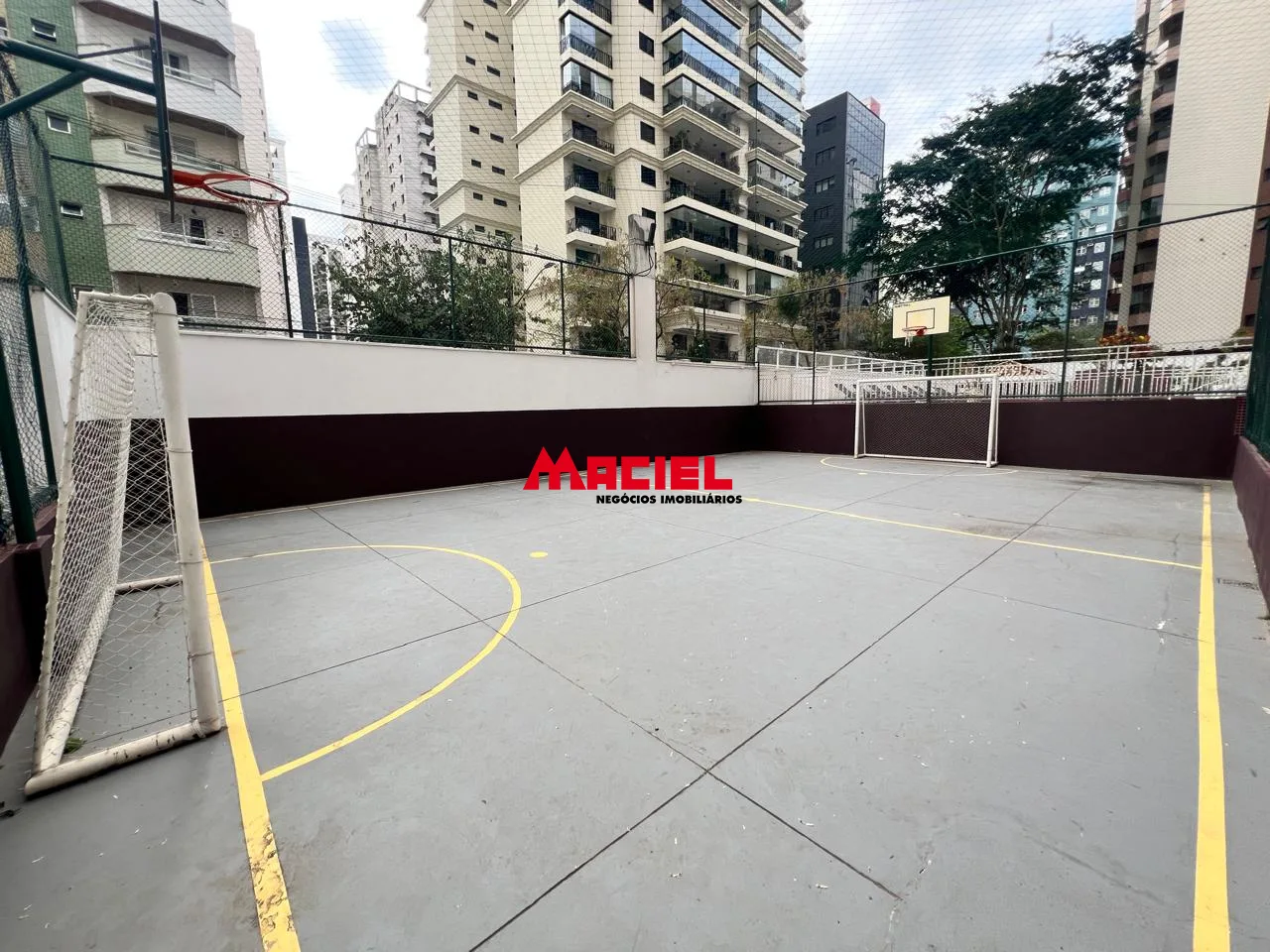 Alugar Apartamento / Padr&atilde;o em S&atilde;o Jos&eacute; dos Campos R$ 4.000,00 - Foto 4