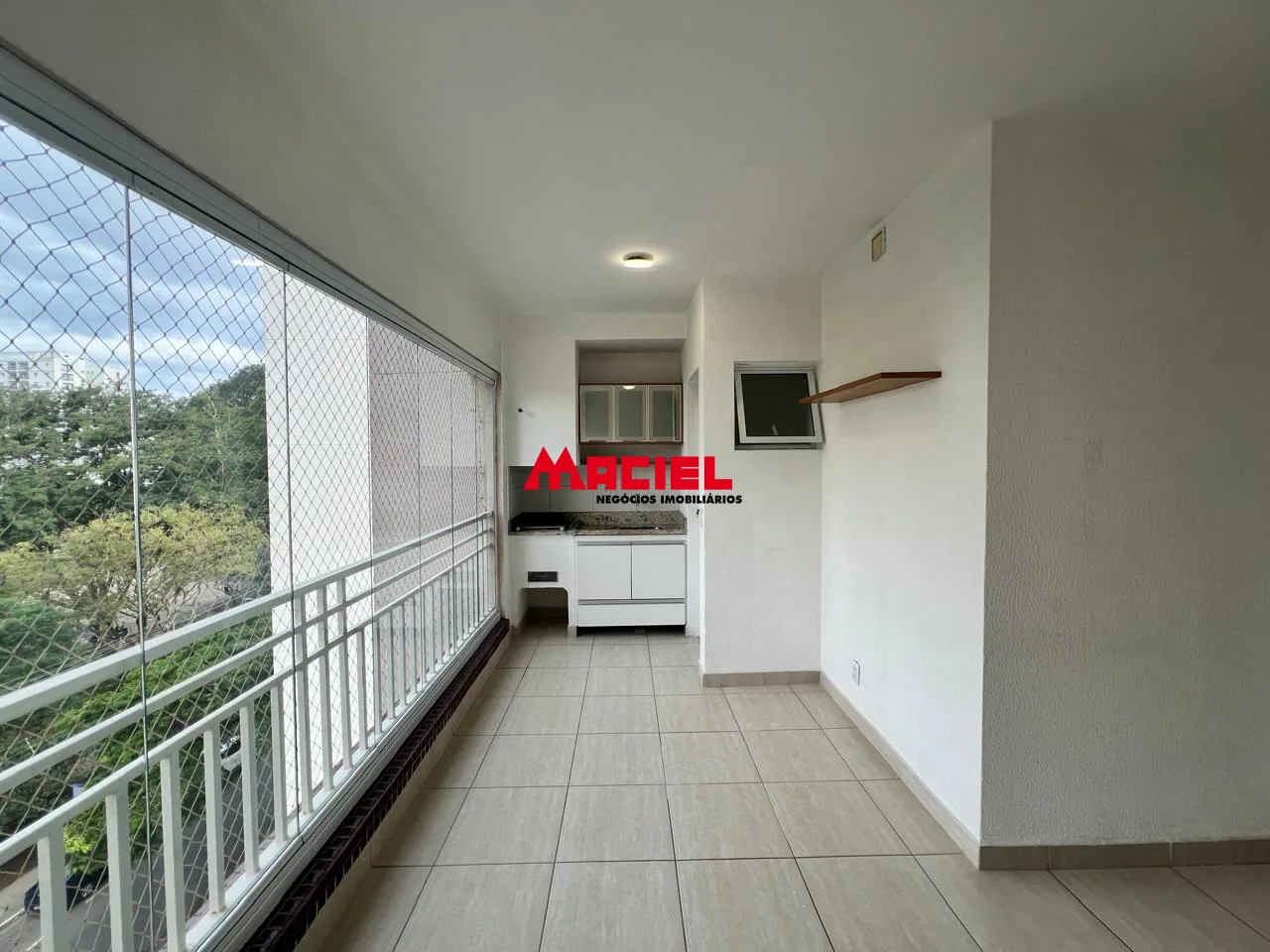 Alugar Apartamento / Padr&atilde;o em S&atilde;o Jos&eacute; dos Campos R$ 4.000,00 - Foto 1