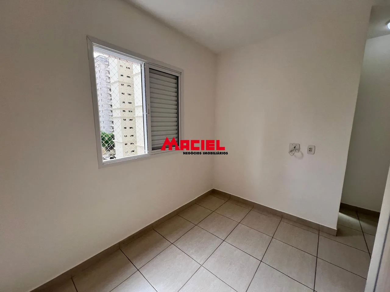 Alugar Apartamento / Padr&atilde;o em S&atilde;o Jos&eacute; dos Campos R$ 4.000,00 - Foto 9