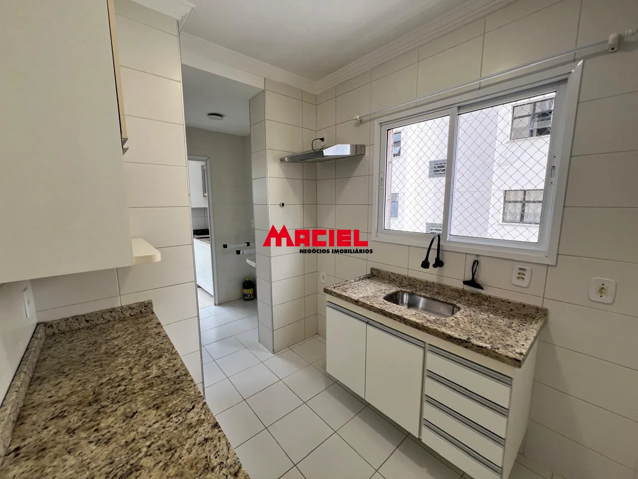 Alugar Apartamento / Padr&atilde;o em S&atilde;o Jos&eacute; dos Campos R$ 4.000,00 - Foto 14