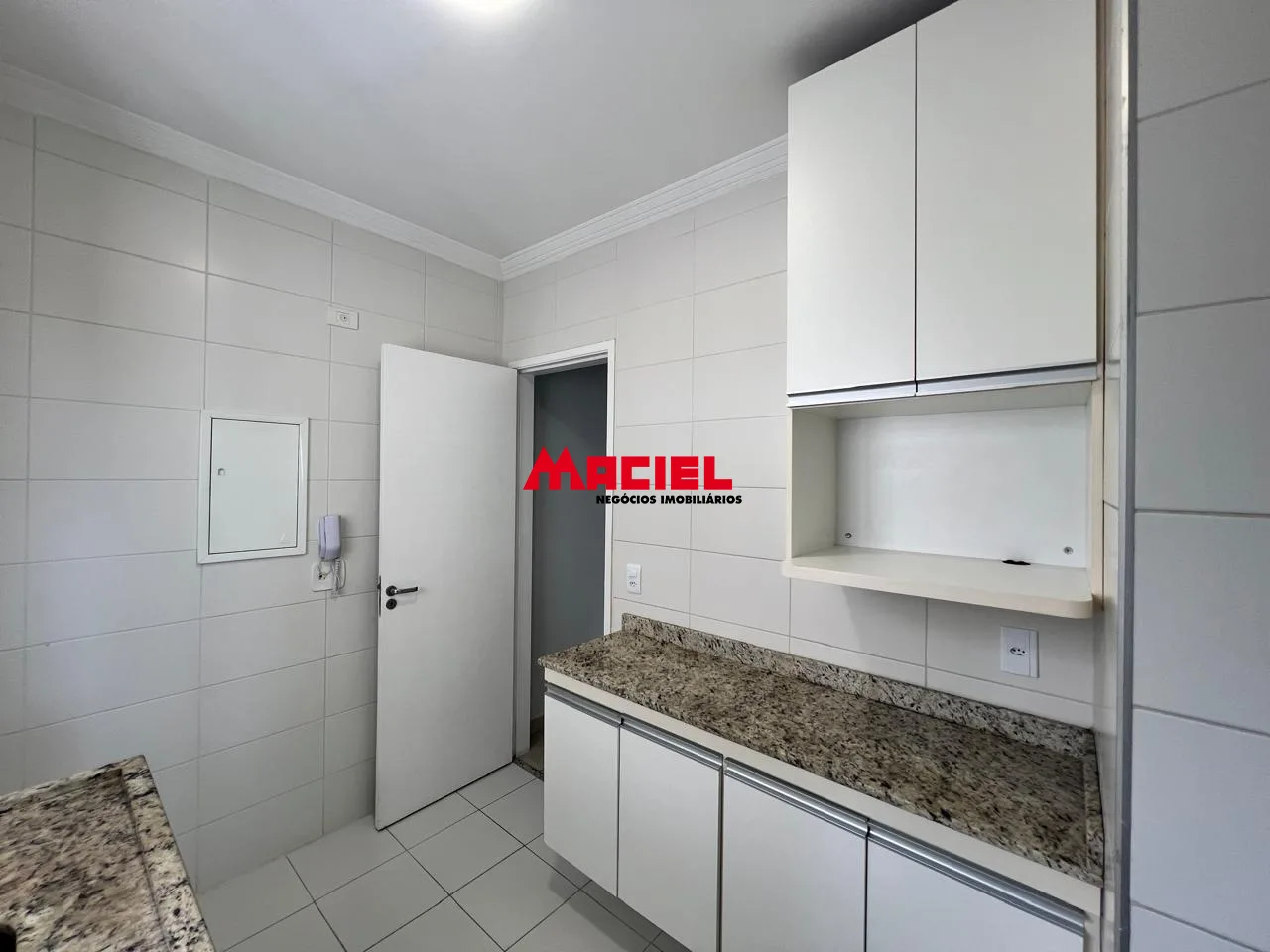 Alugar Apartamento / Padr&atilde;o em S&atilde;o Jos&eacute; dos Campos R$ 4.000,00 - Foto 15