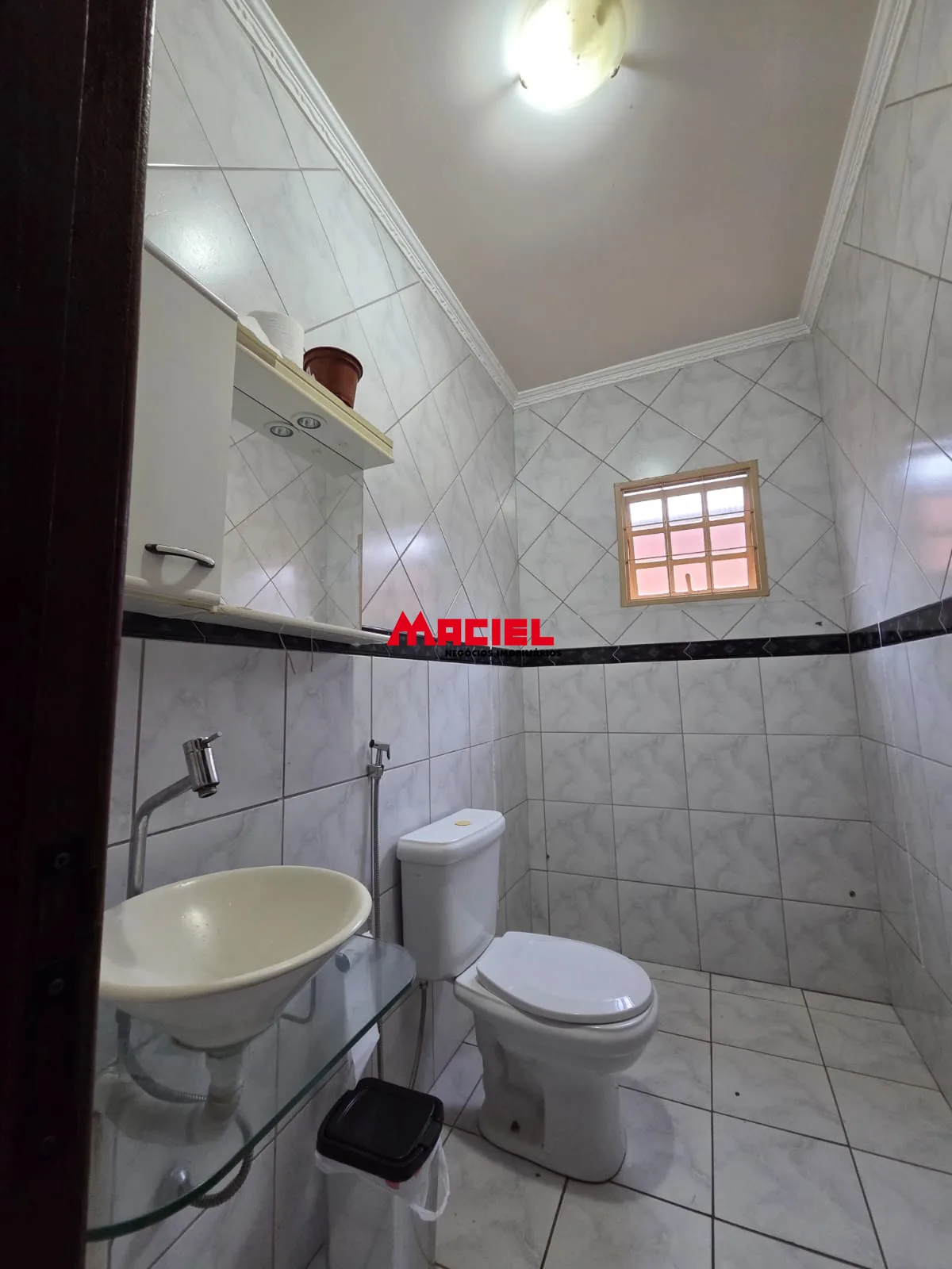 Comprar Casa / Sobrado em S&atilde;o Jos&eacute; dos Campos R$ 690.000,00 - Foto 9