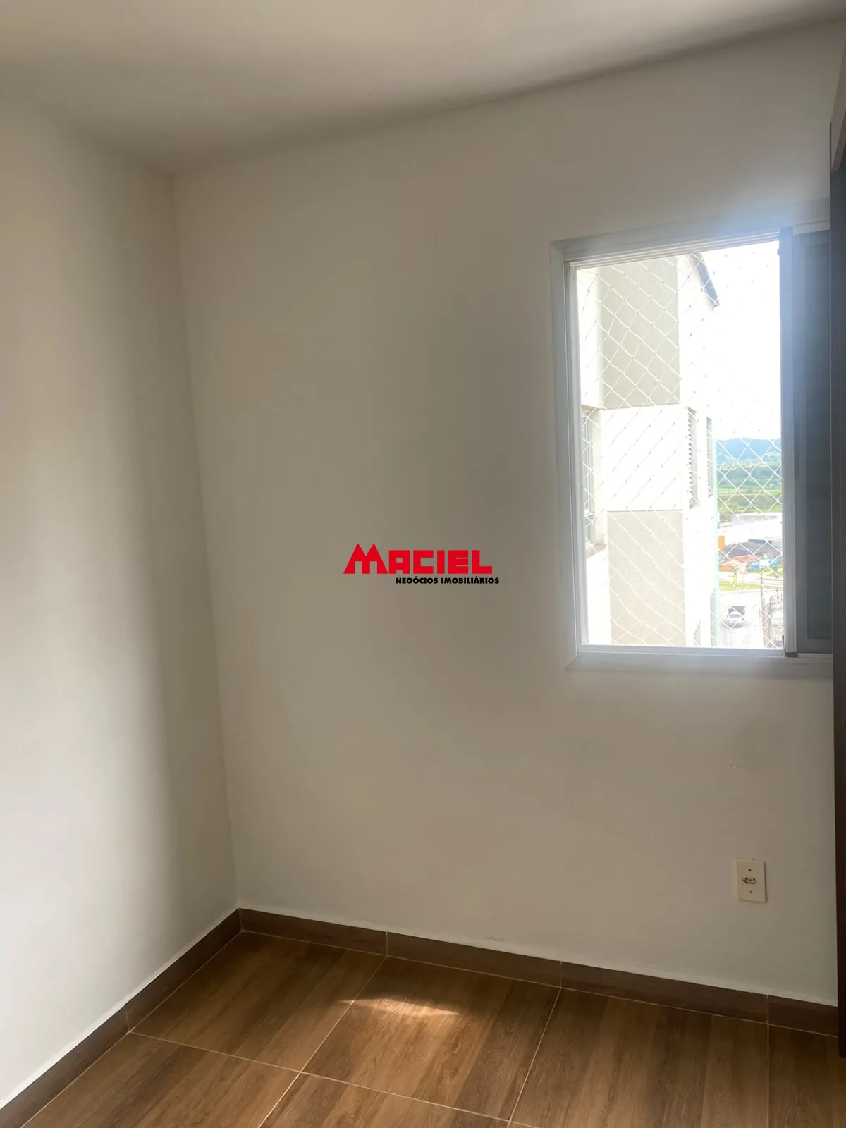 Alugar Apartamento / Padr&atilde;o em S&atilde;o Jos&eacute; dos Campos R$ 2.200,00 - Foto 2