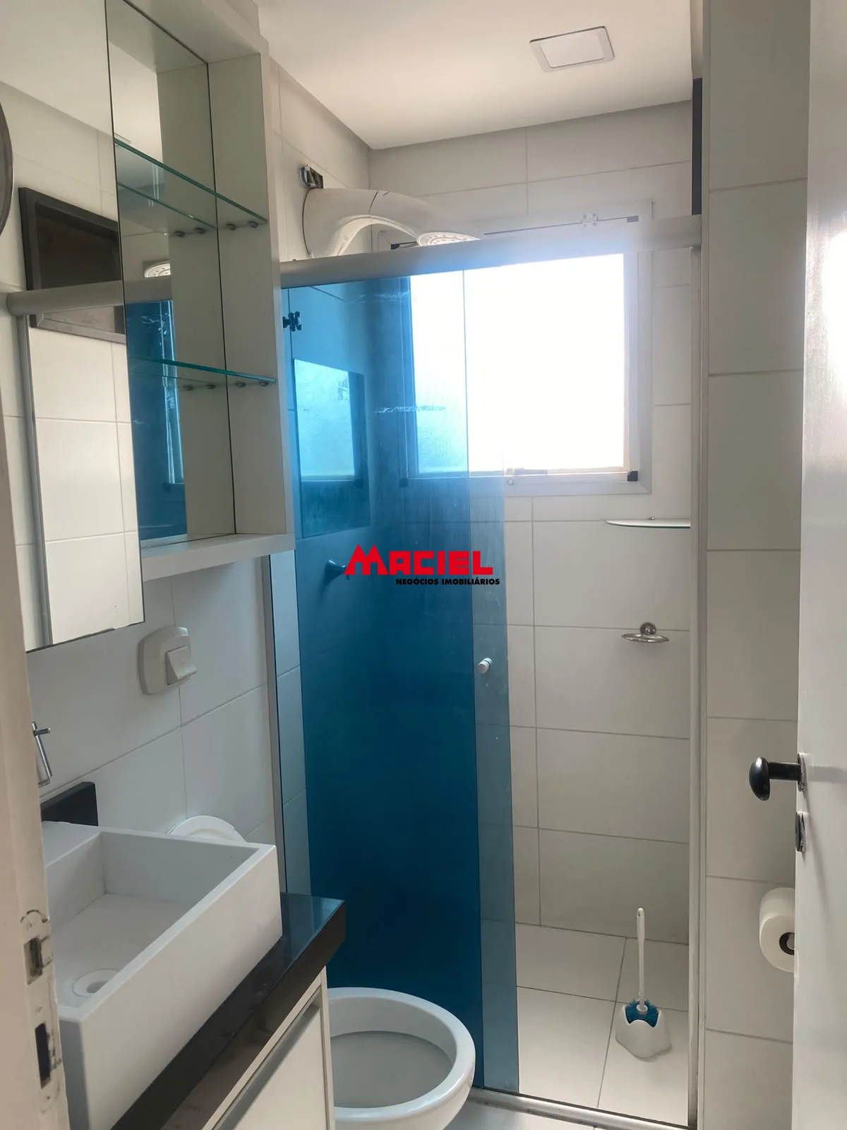 Alugar Apartamento / Padr&atilde;o em S&atilde;o Jos&eacute; dos Campos R$ 2.200,00 - Foto 11