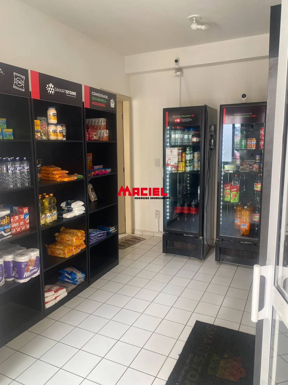 Alugar Apartamento / Padr&atilde;o em S&atilde;o Jos&eacute; dos Campos R$ 2.200,00 - Foto 16