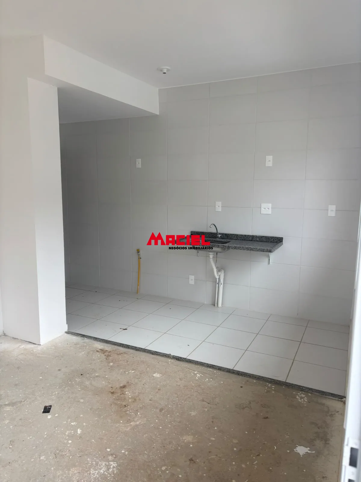 Alugar Casa / Condom&iacute;nio em S&atilde;o Jos&eacute; dos Campos R$ 1.700,00 - Foto 1