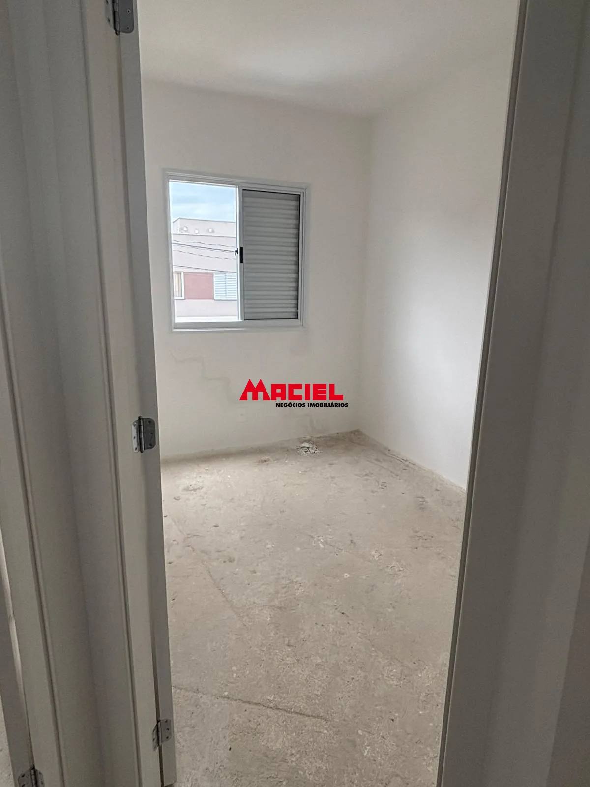Alugar Casa / Condom&iacute;nio em S&atilde;o Jos&eacute; dos Campos R$ 1.700,00 - Foto 2
