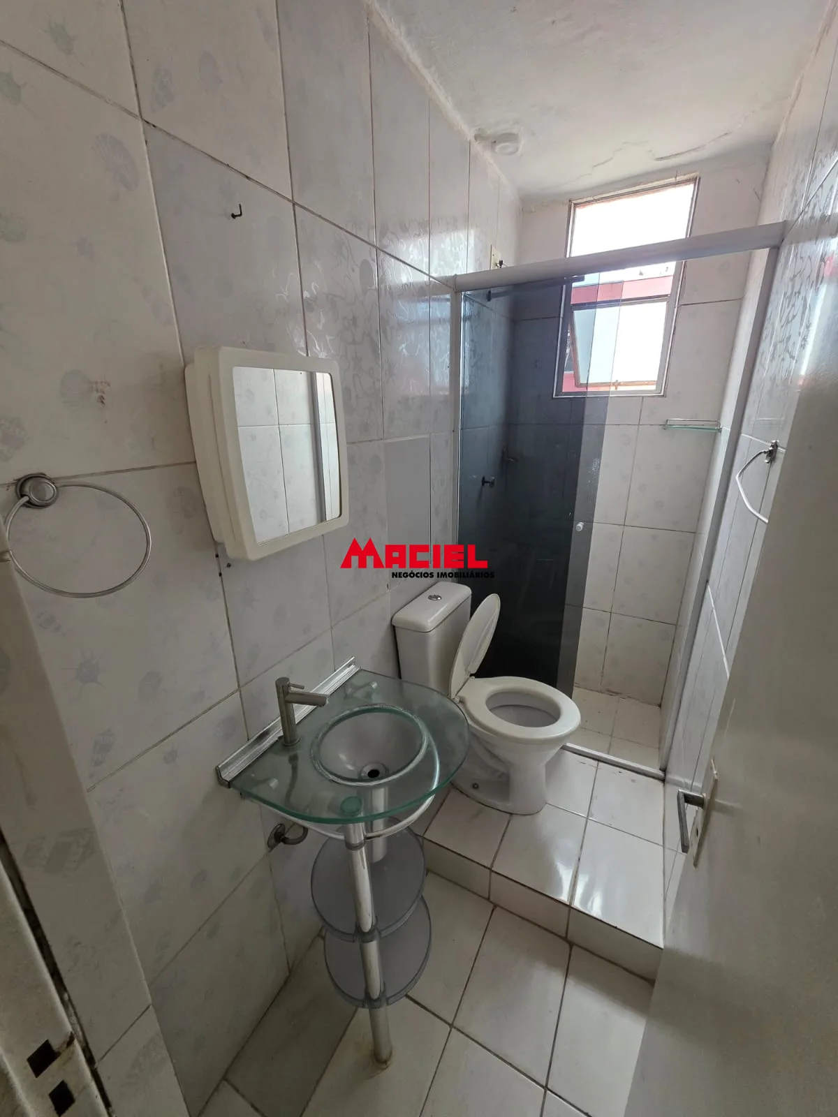 Alugar Apartamento / Padr&atilde;o em S&atilde;o Jos&eacute; dos Campos R$ 1.615,00 - Foto 2