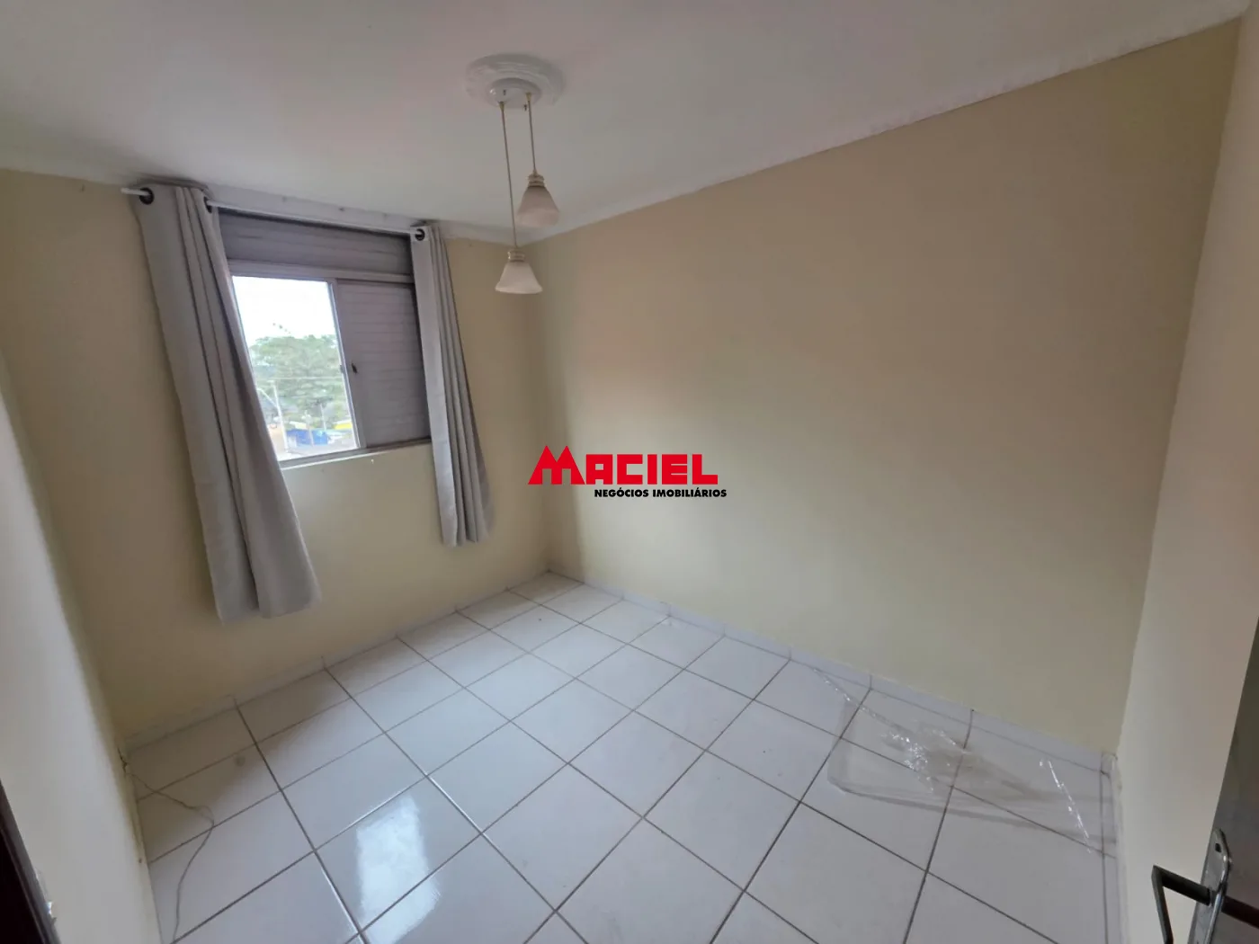 Alugar Apartamento / Padr&atilde;o em S&atilde;o Jos&eacute; dos Campos R$ 1.615,00 - Foto 5