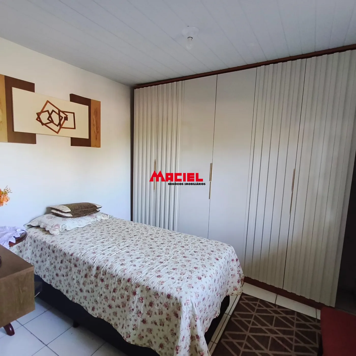 Comprar Casa / Padr&atilde;o em S&atilde;o Jos&eacute; dos Campos R$ 350.000,00 - Foto 2