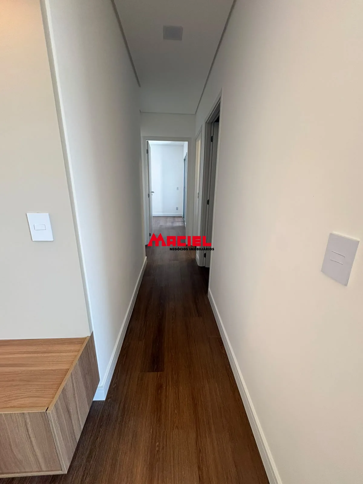 Alugar Apartamento / Padr&atilde;o em S&atilde;o Jos&eacute; dos Campos R$ 3.000,00 - Foto 4