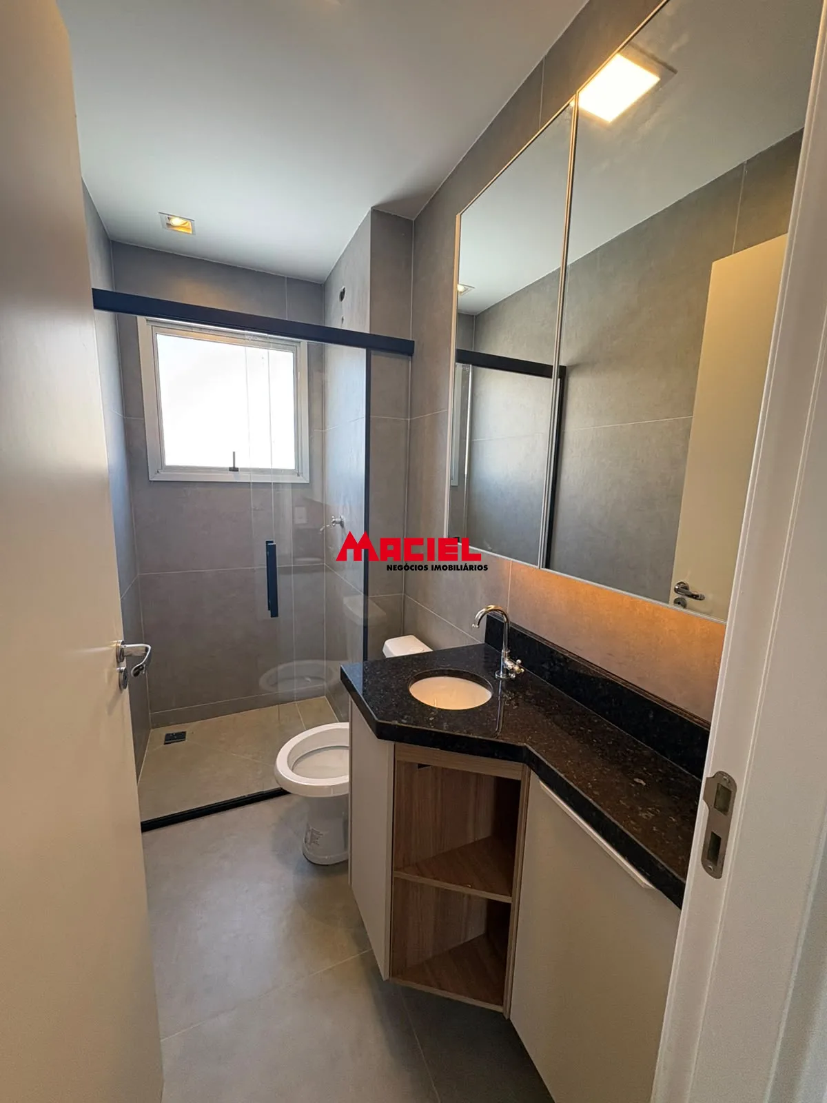 Alugar Apartamento / Padr&atilde;o em S&atilde;o Jos&eacute; dos Campos R$ 3.000,00 - Foto 10