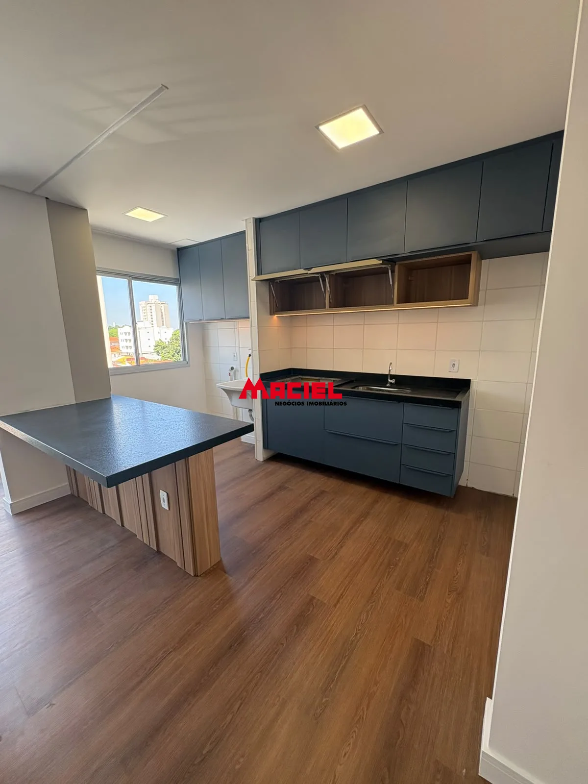 Alugar Apartamento / Padr&atilde;o em S&atilde;o Jos&eacute; dos Campos R$ 3.000,00 - Foto 14