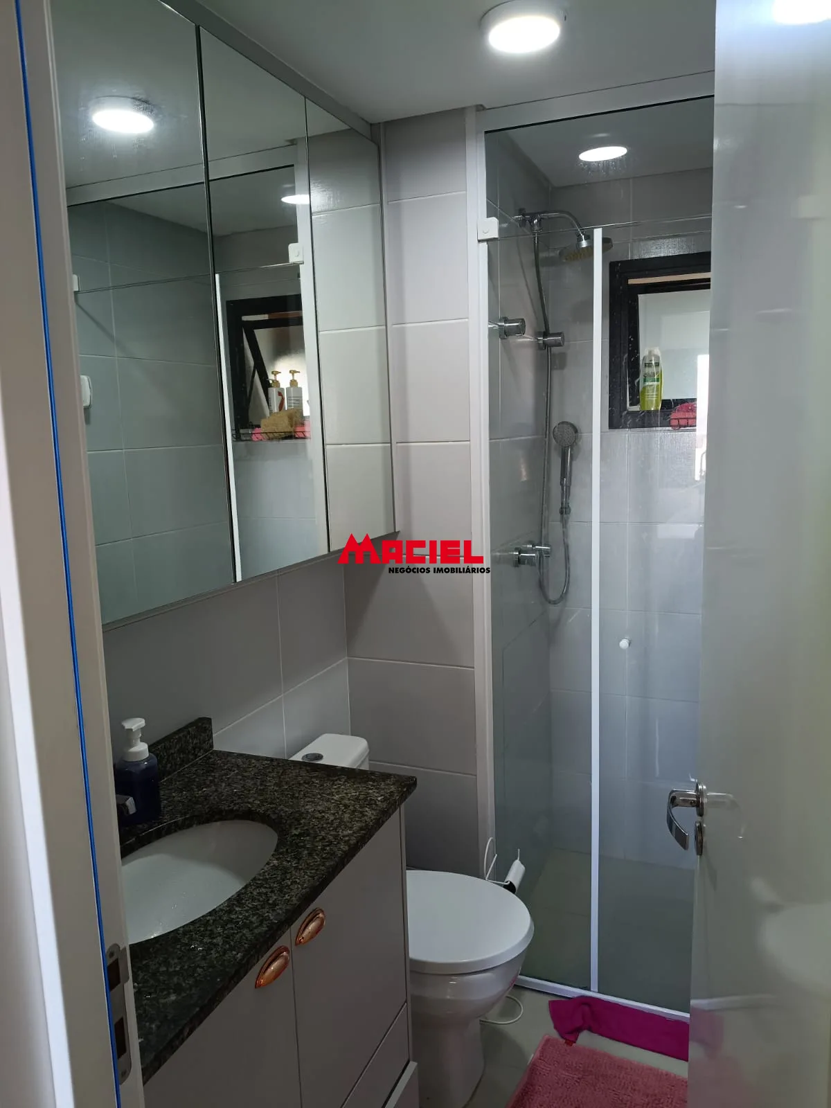 Alugar Apartamento / Padr&atilde;o em S&atilde;o Jos&eacute; dos Campos R$ 2.800,00 - Foto 1