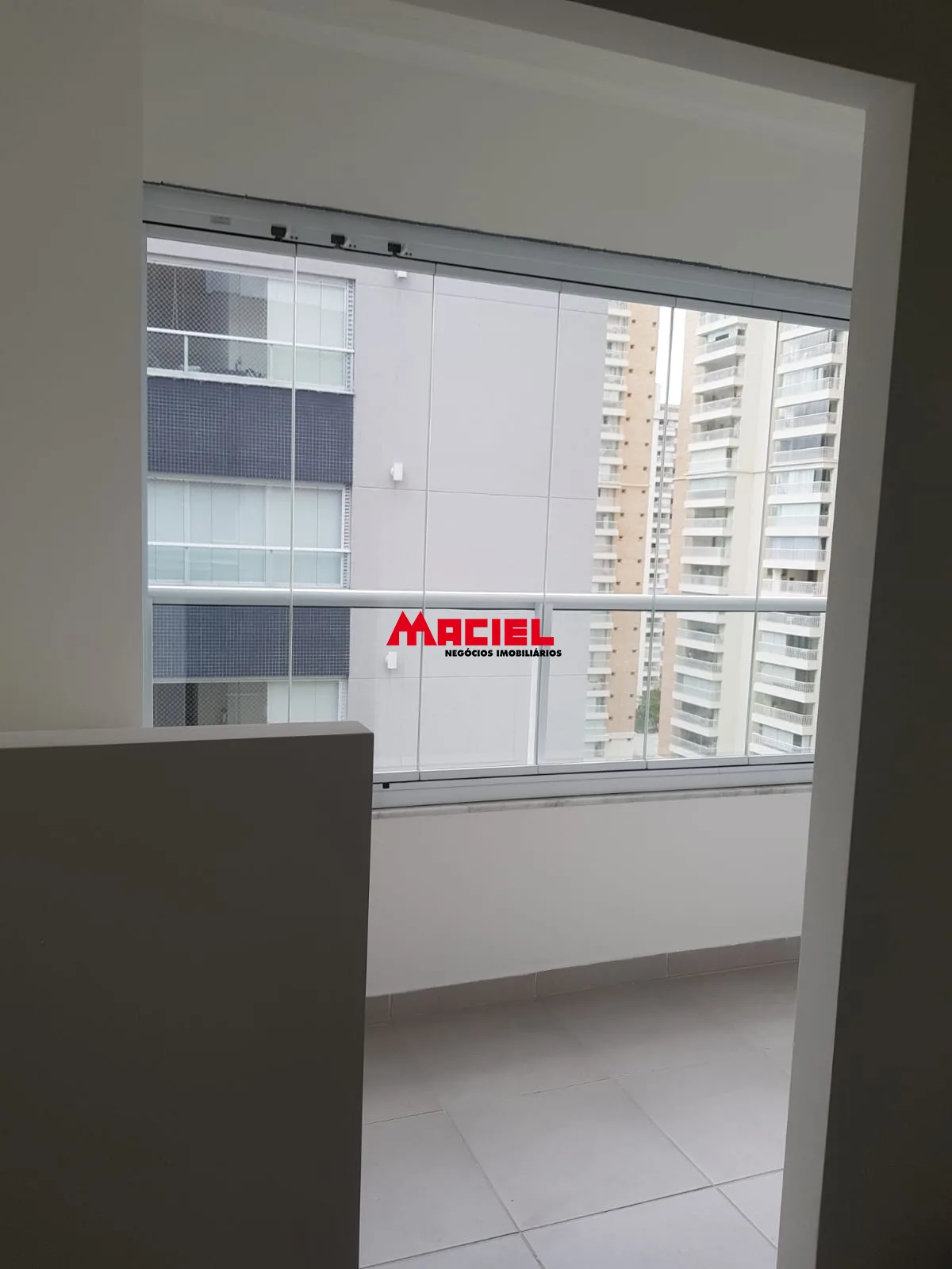 Alugar Apartamento / Padr&atilde;o em S&atilde;o Jos&eacute; dos Campos R$ 4.200,00 - Foto 7