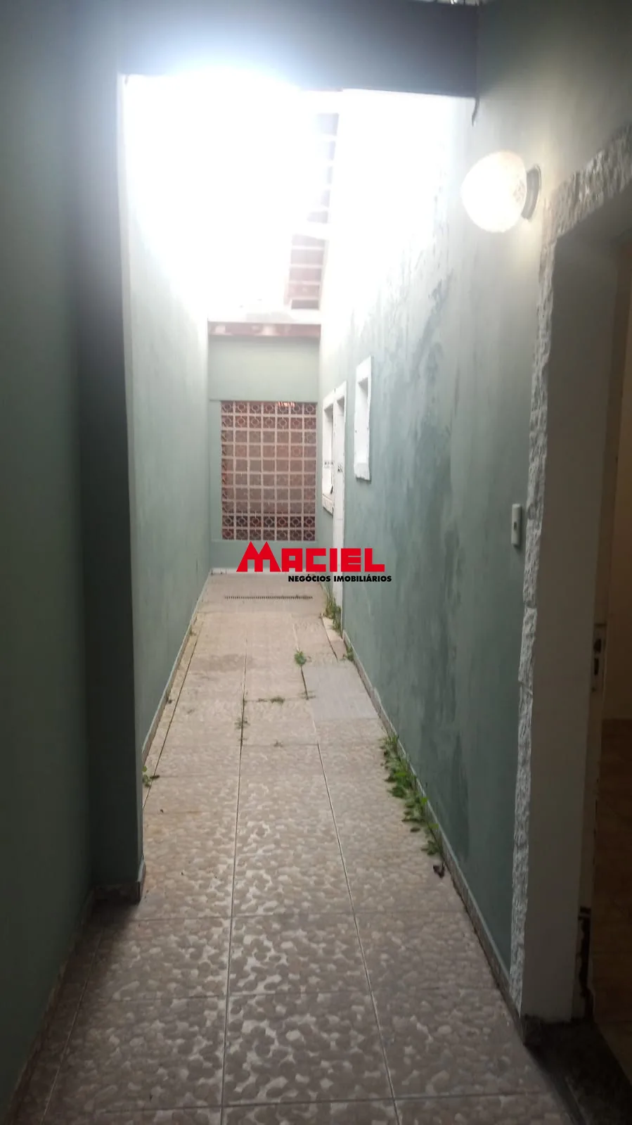 Comprar Casa / Padr&atilde;o em S&atilde;o Jos&eacute; dos Campos R$ 410.000,00 - Foto 3