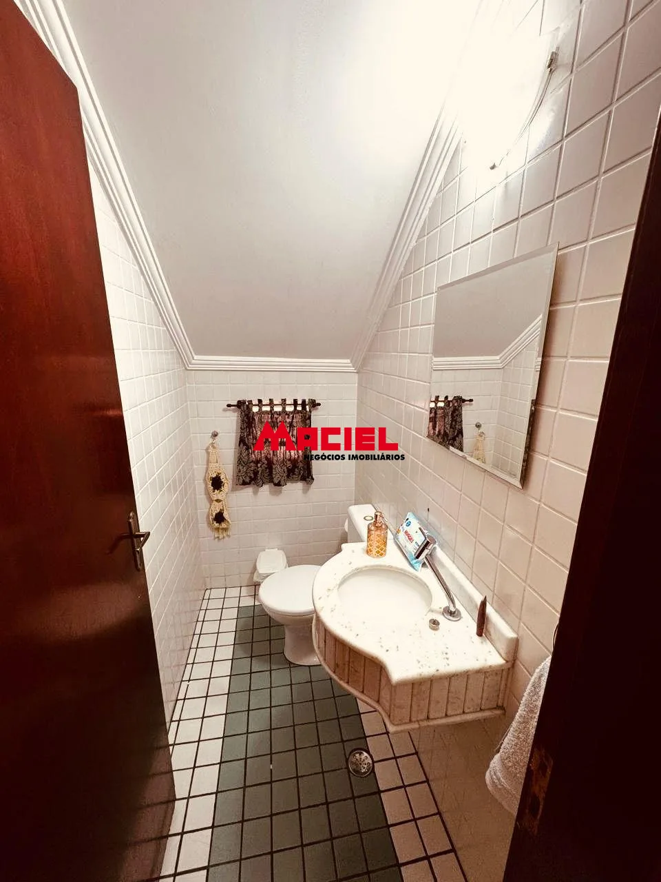 Comprar Casa / Sobrado em S&atilde;o Jos&eacute; dos Campos R$ 680.000,00 - Foto 5